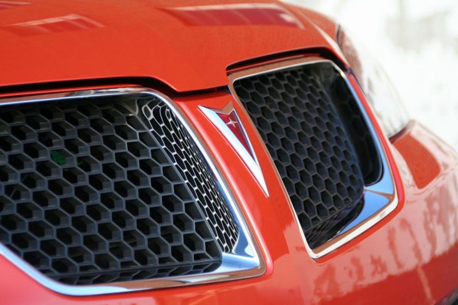  Pontiac G8 GT 2008 года  (фото 38 из 48)